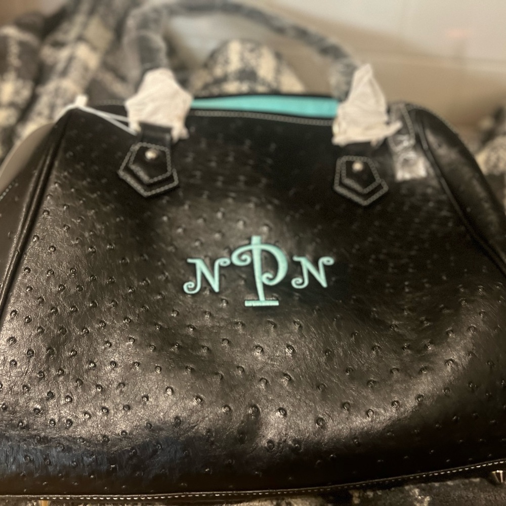 Signature A-Line in Black